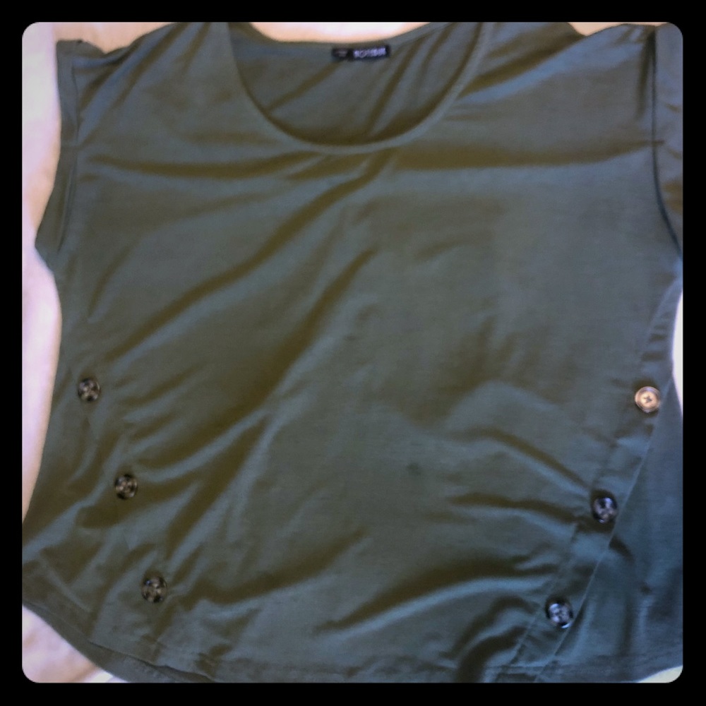 Hunter green short sleeve top